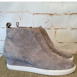 Women’s platform sneaker, grey suede, Línea Paolo Felicia wedge size 7